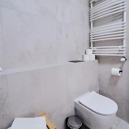 Laguna 63-spa 波兰尼卡-兹德鲁伊